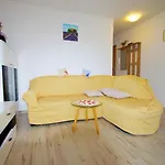 Cony And Tara 아파트 *